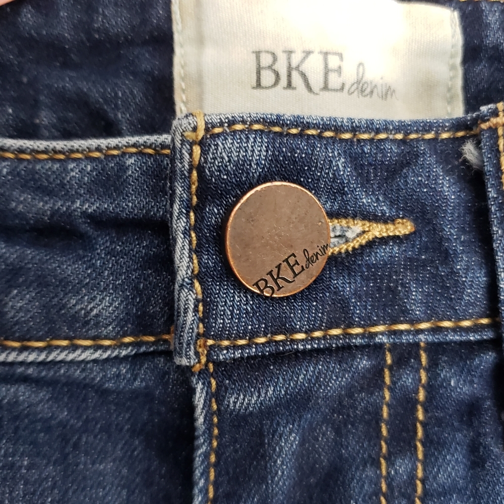 BKE High Rise Stretch Shorts - Picture 4 of 8